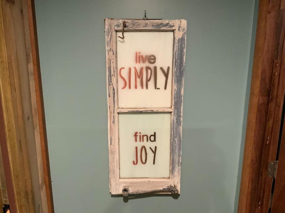 Comfy Log Family & Pet Kind By State & Waterparks! * Tobyhanna
