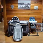 Comfy Log Cabin Family & Pet Kind By State & Waterparks!
